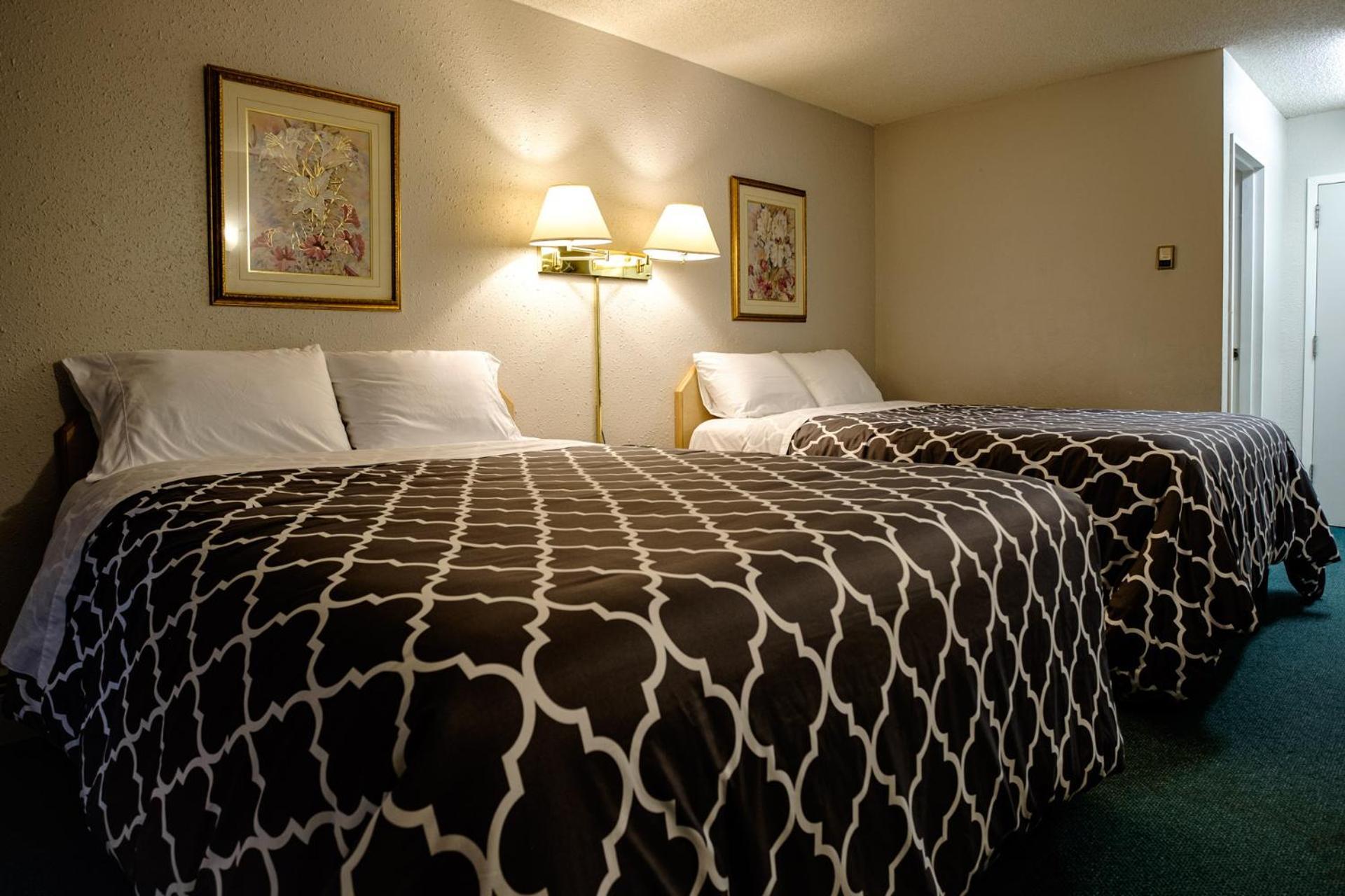 Perfect Inns & Suites Weyburn Extérieur photo