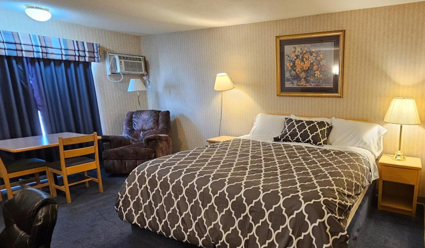 Perfect Inns & Suites Weyburn Extérieur photo